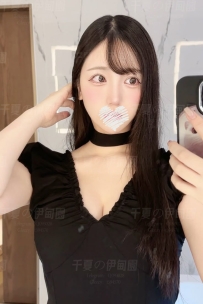 セクシー系ギャル顔！豊満なバストにくびれたウエスト