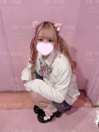 シナ希娜（鎌倉女子高・巨乳05世代ロリ）   19歳／158cm／Fカップ／48kg